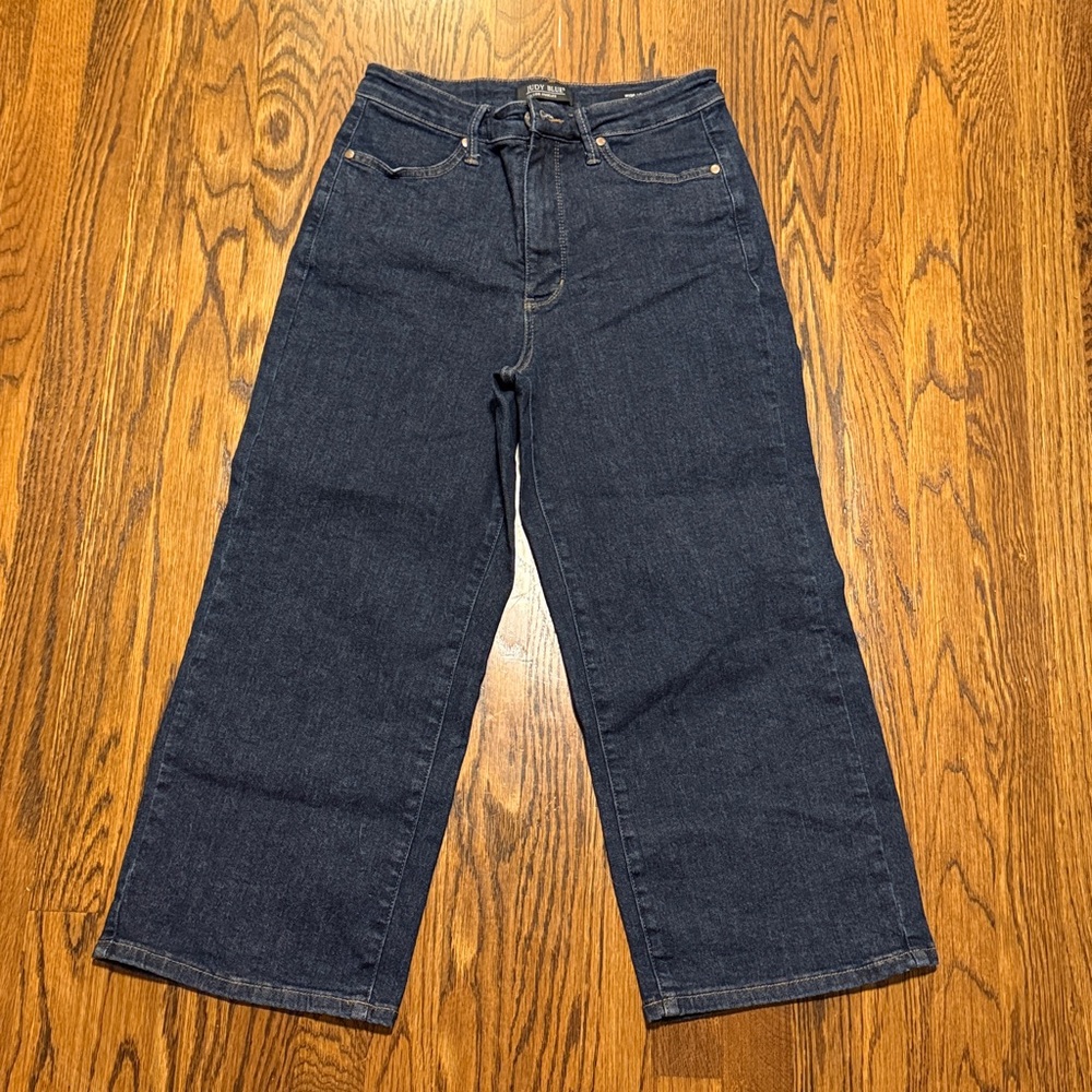 Judy Blue Wide Leg Crop Jeans 11/30 - Like New